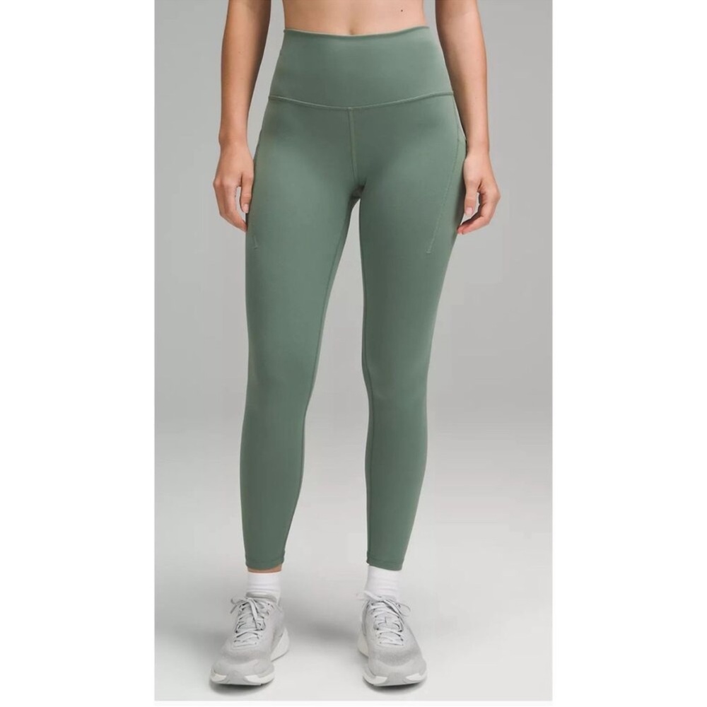 Lululemon Wunder Train High-Rise Tight with Pockets size 0, 25"